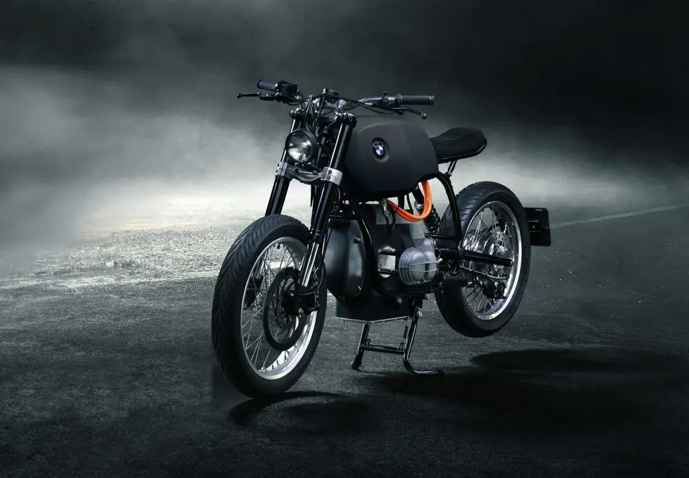 EV-BMW-R00-Print-mod-color (1).webp